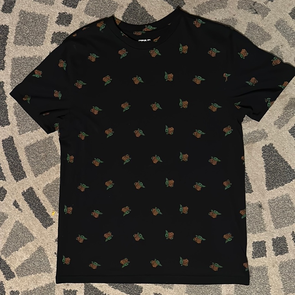 Baby Yoda printer T-Shirt!